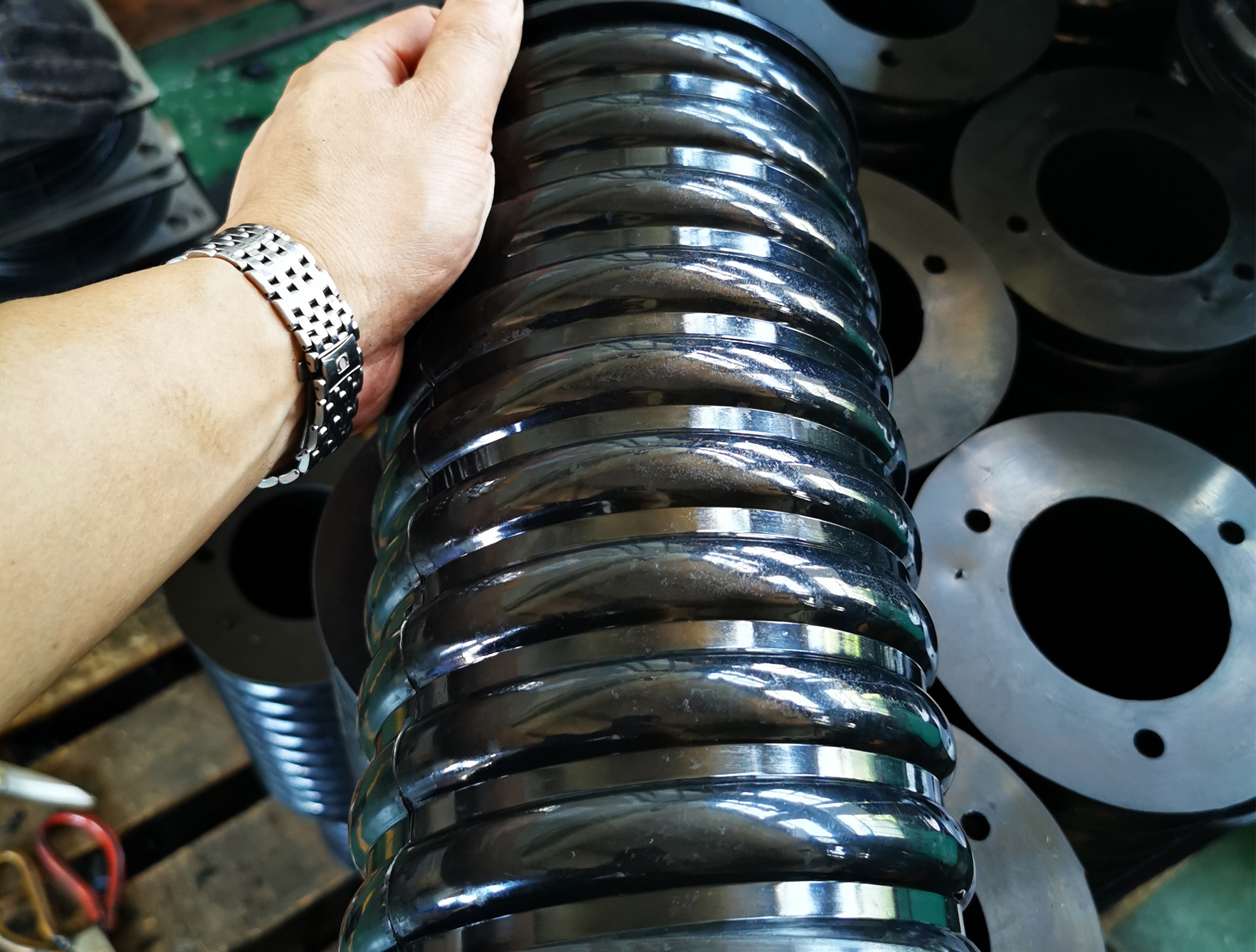 <h1>Spring Fatigue Failure Cases and Improvement Strategies in Construction Machinery</h1>